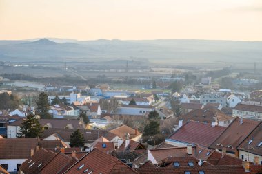 Çek Cumhuriyeti 'nin Güney Moravya Bölgesi' ndeki tarihi Mikulov kentinin 9 Şubat 2025 tarihli manzarası