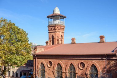 Juma Camii, 1 Kasım 2025 tarihinde Gürcistan 'ın başkenti Tiflis' in tarihi bir kasabasında kurulmuştur.