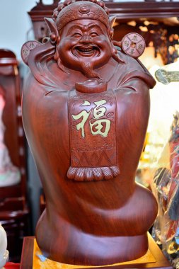 28 Temmuz 2015 tarihinde Çin 'in başkenti Şangay' da Batı Nanjing Yolu 'ndaki tarihi Budist tapınak kompleksi Budist tanrısı.