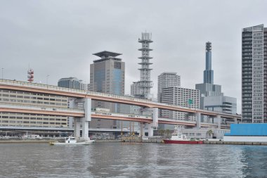 Kobe Limanı 15 Şubat 2024 tarihinde Japonya 'nın Kobe kentindeki Osaka Körfezi' nin daha büyük bir bölgesinde bulunan Kobe, Hyogo 'da bulunan bir Japon limanıdır.