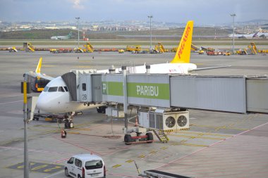 Pegasus Havayolları Türkiye 'nin İstanbul Sabiha Gökçen Uluslararası Havalimanı' nda 15 Aralık 2025 'te ucuz uçak maliyeti