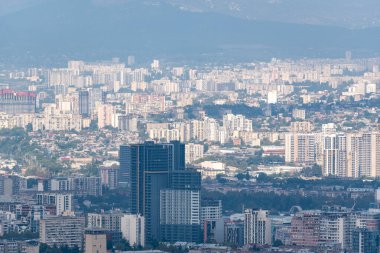 7 Ekim 2025 'te Gürcistan' ın başkenti Tiflis kentsel manzarası