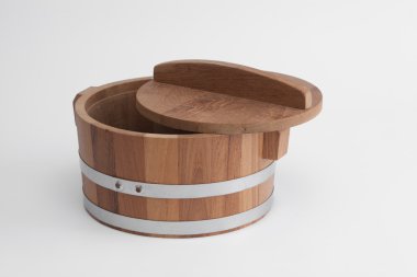 pirinç konteyner Japon tarzı beyaz arka plan