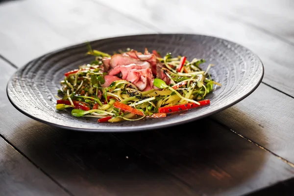 Authentic Salad Bacon Fresh Red Pepper Sprouts Sesame Olive Oil — Stock Photo, Image