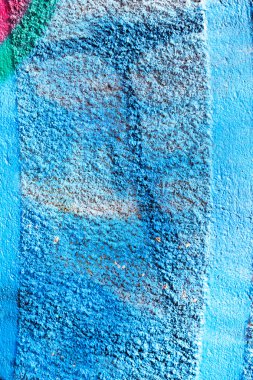 eski bina duvarları boya bulaşmış holigan. manzara 