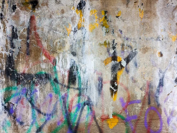 Hooligan smeared paint the walls of the old building. Landscape — Stock Photo, Image