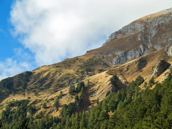 Autentické krajinou plnou skalních Pyrenejí. Bansko, Bul — Stock fotografie