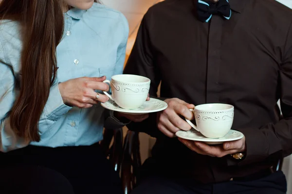 Mann und Frau in Business-Anzügen — Stockfoto