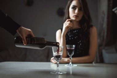 Gözlüklü güzel genç Çift