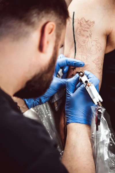 Master tatuerare — Stockfoto