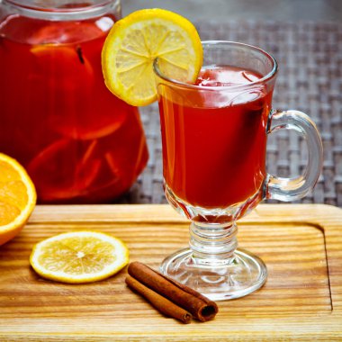 Canlandırıcı yaz meyve limonata