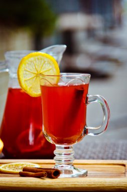 Canlandırıcı yaz meyve limonata