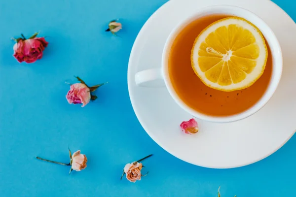 Krásný bílý čaj Cup — Stock fotografie