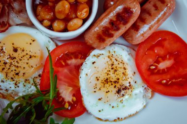 geleneksel tam İngiliz kahvaltısı 