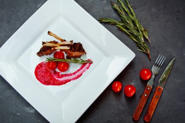 Güzel ve lezzetli restoran yemekleri.