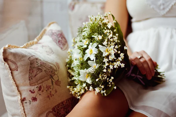 Buquê bonito e original de flores — Fotografia de Stock