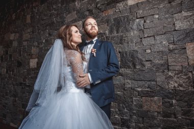 mutlu gelin ve damadın düğünde