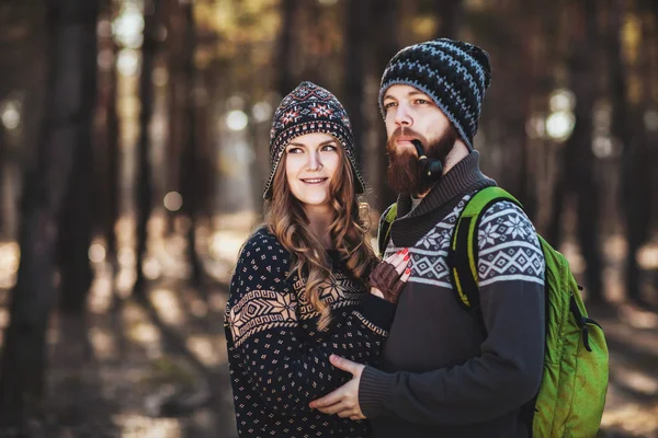 Happy couple outdoor — Stock Photo, Image