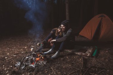 Kaç yürüyüşçü kızarmış marmelat