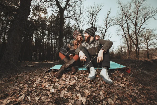 Par av vandrare i trä — Stockfoto