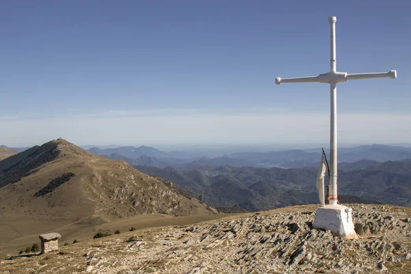 Landscape Taga Mountain Showing Cross Catalonia — Stock Photo, Image