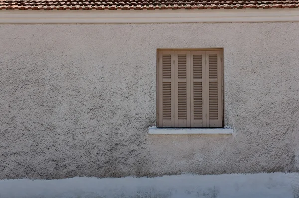 Closed window in Greece — Stock Photo, Image