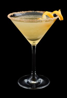 Siyah arka plan üzerine izole teleferik kokteyl