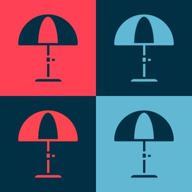Plaj ikonu için Pop Art Sun koruyucu şemsiye. Renkli arka planda izole. Açık alan için büyük bir şemsiye. Plaj şemsiyesi Vektör.