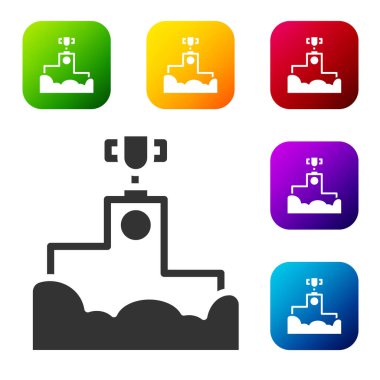 Beyaz arka planda izole edilmiş siyah spor ödüllü podyum ikonu. Renkli kare düğmelerle simgeleri ayarla. Vektör.