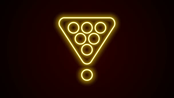 Brillante línea de neón Bolas de billar en un icono de triángulo de rack aislado sobre fondo negro. Animación gráfica de vídeo 4K — Vídeos de Stock