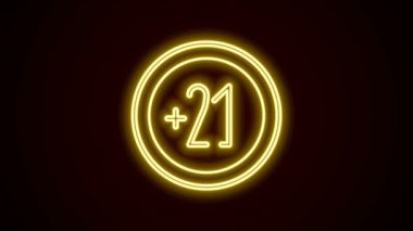 Parlayan neon hattı Alkol 21 artı siyah arkaplanda izole edilmiş ikon. Alkol içmeyi yasaklıyorum. 4K Video hareketli grafik canlandırması