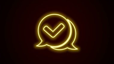 Siyah arkaplanda izole edilmiş konuşma baloncuğu simgesindeki parlayan neon çizgi kontrol işareti. Güvenlik, güvenlik, koruma, gizlilik kavramı. Kene izi onaylandı. 4K Video hareketli grafik canlandırması