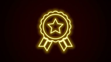Siyah zemin üzerinde yıldız simgesi olan parlak neon çizgisi madalyası. Kazanan başarı işareti. Ödül madalyası. 4K Video hareketli grafik canlandırması