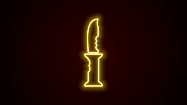 Светящаяся неоновая линия Значок военного ножа выделен на черном фоне. Видеографическая анимация 4K — стоковое видео