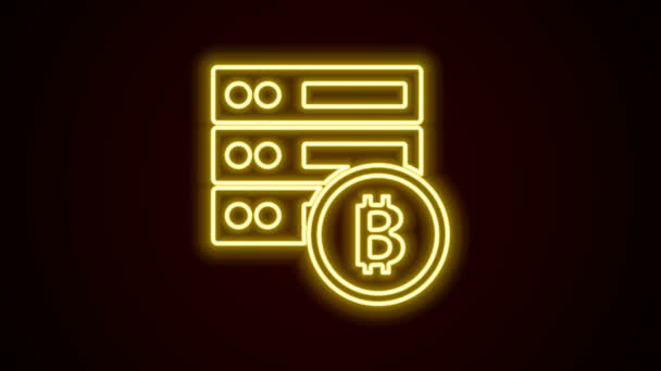 Leuchtendes Neon Line Server Bitcoin Symbol isoliert auf schwarzem Hintergrund. 4K Video Motion Grafik Animation — Stockvideo