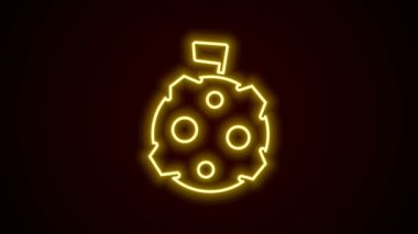 Siyah zemin üzerinde bayrak simgesi olan parlak neon hattı Moon. 4K Video hareketli grafik canlandırması