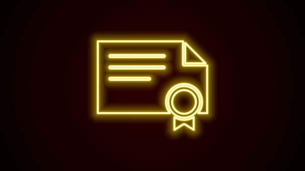 Glowing neon line Certificate template icon isolated on black background. Prestasi, penghargaan, gelar, hibah, konsep diploma. Animasi grafis gerak Video 4K — Stok Video