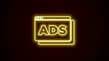 Parlayan neon hattı reklam simgesi siyah arkaplanda izole edildi. Pazarlama ve tanıtım süreci kavramı. İlgili reklamlar. Sosyal medya reklamcılığı. 4K Video hareketli grafik canlandırması