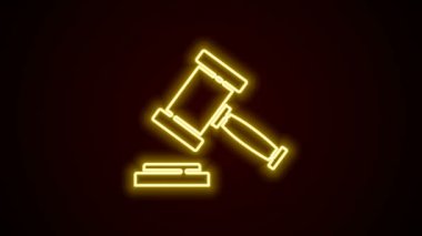 Parlayan neon hattı Yargıç Gavin ikonu siyah arka planda izole edildi. Gavel cezaların, faturaların, mahkemenin, adaletin hükmünü verecek. Açık arttırma çekici. 4K Video hareketli grafik canlandırması
