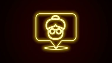 Parlayan neon hattı, siyah arka planda izole edilmiş huzurevi ikonu. Yaşlı ve hasta insanlar için sağlık hizmeti. Emekli insanlar için merkez. 4K Video hareketli grafik canlandırması