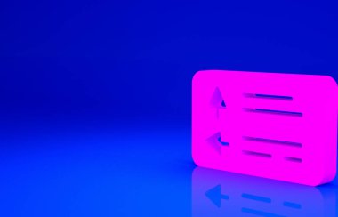 Pembe yol trafik levhası. Mavi arkaplanda işaretleme simgesi izole edildi. İşaretçi sembolü. Sokak bilgi tabelası. Yön tabelası. Minimalizm kavramı. 3d illüstrasyon 3B canlandırma.