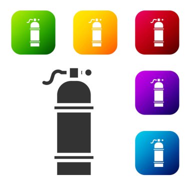 Siyah Aqualung simgesi beyaz arkaplanda izole edildi. Dalgıçlar için oksijen tüpü. Dalış ekipmanları. Olağanüstü bir spor. Spor malzemeleri. Renkli kare düğmelerle simgeleri ayarla. Vektör İllüstrasyonu.