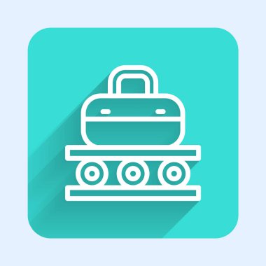 Yolcu bavulu, bavulu, bavulu, bavulu, bagaj ikonu uzun gölgeli beyaz hat havaalanı taşıma bandı. Yeşil kare düğmesi. Vektör.