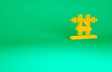 Yeşil zemin üzerinde barbel simgesi olan turuncu Benç. Spor aletleri. Vücut geliştirme, ağırlık kaldırma, fitness konsepti. Minimalizm kavramı. 3d illüstrasyon 3B canlandırma.