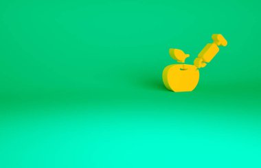 Turuncu, genetiği değiştirilmiş elma ikonu yeşil arka planda izole edilmiş. GDO meyvesi. Elmaya şırınga enjekte ediliyor. Minimalizm kavramı. 3d illüstrasyon 3B canlandırma.