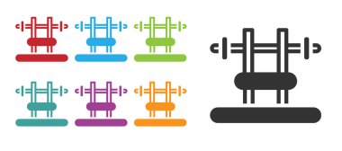 Beyaz arka planda siyah benç ve barbel simgesi var. Spor aletleri. Vücut geliştirme, ağırlık kaldırma, fitness konsepti. Simgeleri renklendirin. Vektör.