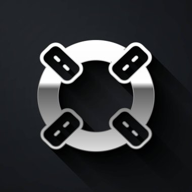 Gümüş Lifebuoy simgesi siyah arkaplanda izole edildi. Can simidi sembolü. Uzun gölge tarzı. Vektör.