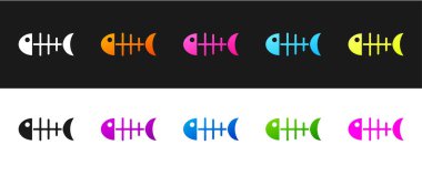 Balık iskeleti simgesini siyah beyaz arkaplanda izole et. Balık kemiği işareti. Vektör.