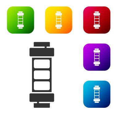 Siyah Batarya şarj seviyesi göstergesi simgesi beyaz arkaplanda izole edildi. Renkli kare düğmelerle simgeleri ayarla. Vektör.