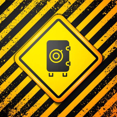 Sarı arkaplanda siyah kasa simgesi izole edildi. Kapı, şifreli bir banka kasası. Güvenilir Veri Koruma. Uyarı işareti. Vektör.